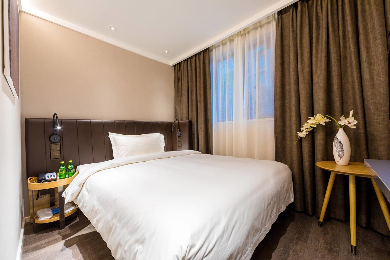 Hanting Premium Hotel Shanghai Dapu Bridge Riyueguang Shopping Mall Exterior photo