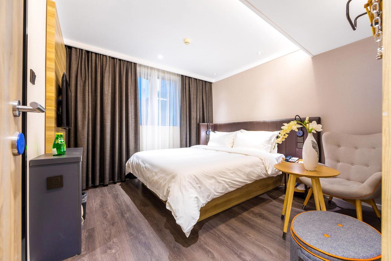 Hanting Premium Hotel Shanghai Dapu Bridge Riyueguang Shopping Mall Exterior photo