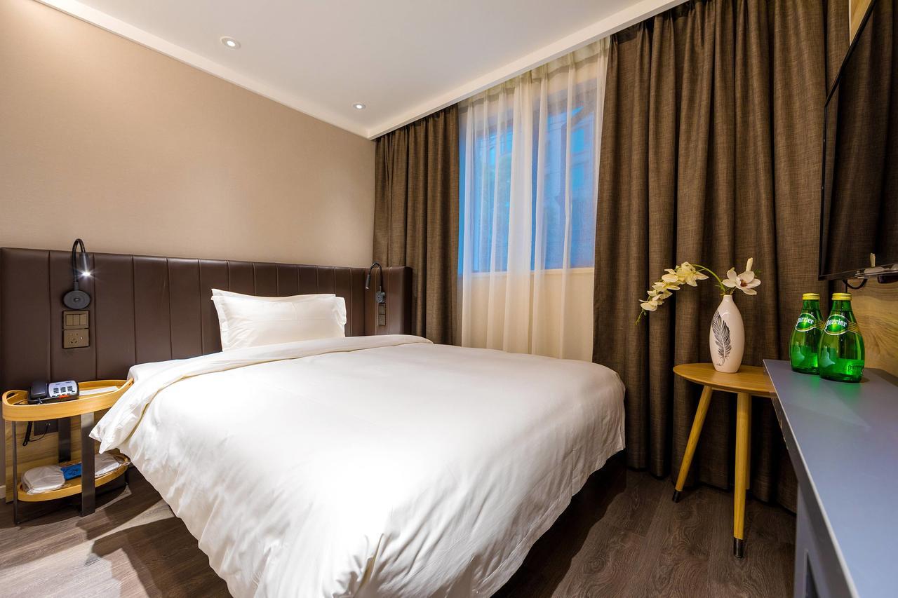 Hanting Premium Hotel Shanghai Dapu Bridge Riyueguang Shopping Mall Exterior photo
