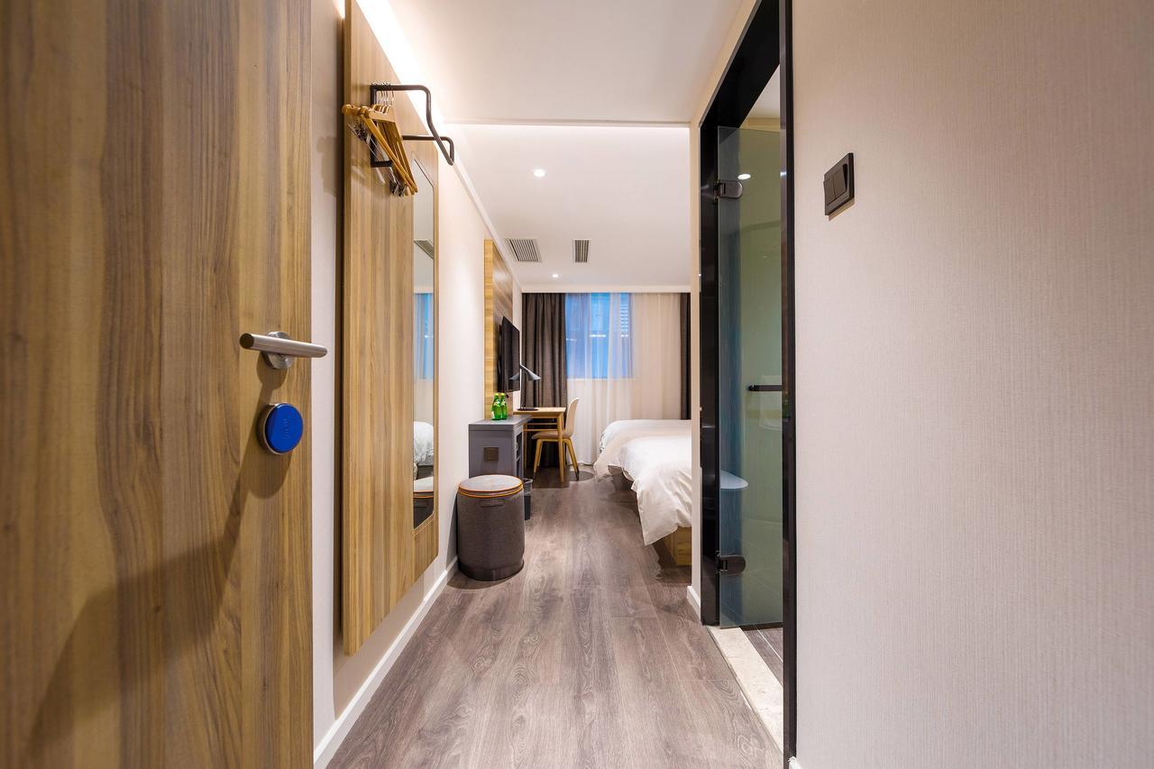 Hanting Premium Hotel Shanghai Dapu Bridge Riyueguang Shopping Mall Exterior photo
